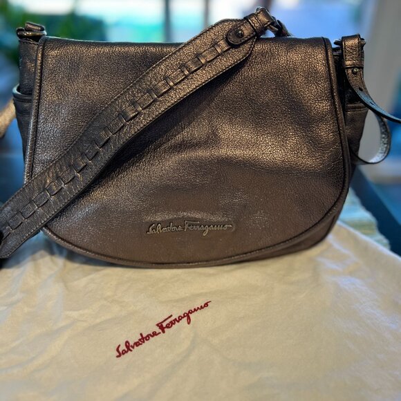 Ferragamo Bronze Metallic Leather Saddle Bag - Picture 1 of 7